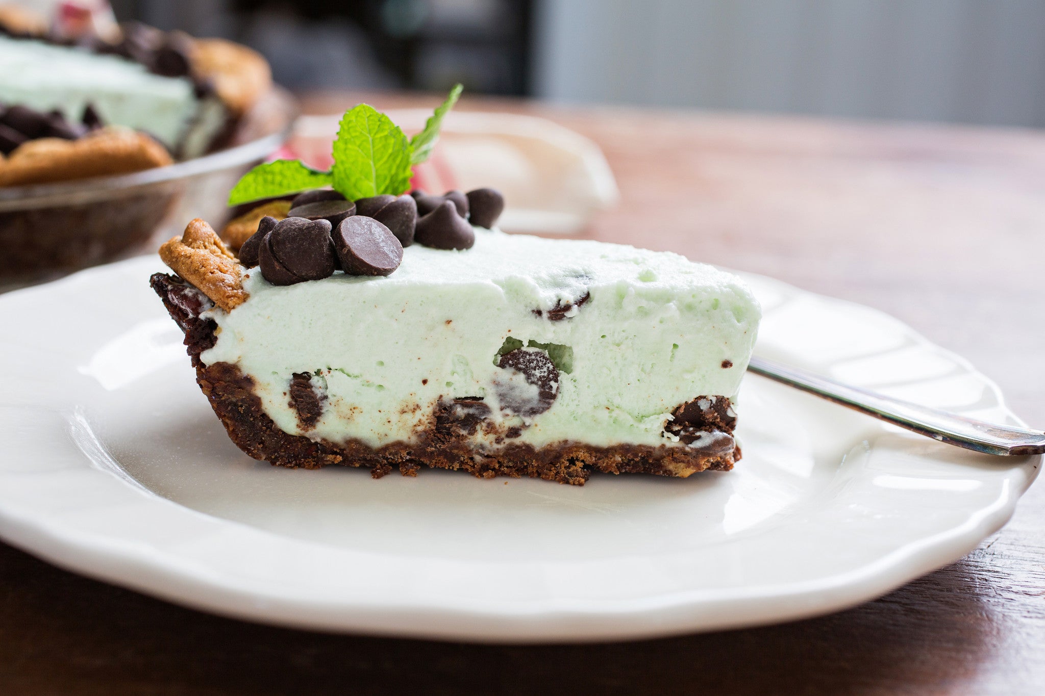 Mint Julep Chocolate Chip Icebox Pie – Grey Ghost Bakery